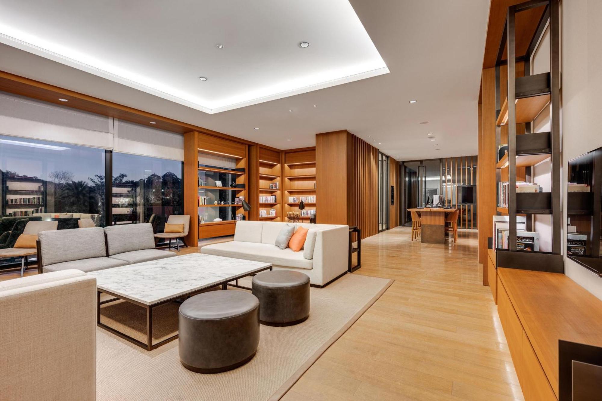 The Westin Tashee Resort, Taoyuan Thị trấn Đại Khê Ngoại thất bức ảnh The interior of the 10,000-square-foot (930 m2) penthouse at One Museum Mile